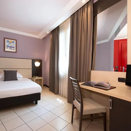 Cdh Hotel