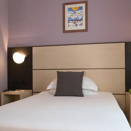 Hotell Cdh 4*