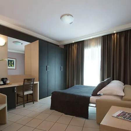 Cdh מלון 4*