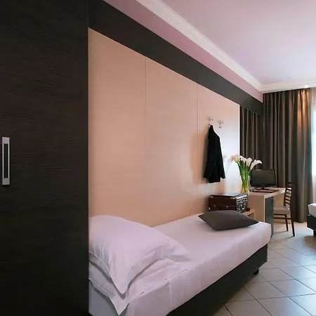 Hotel Cdh 4*